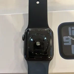 Apple | Accessories | Apple Watch Se First Generation Used 